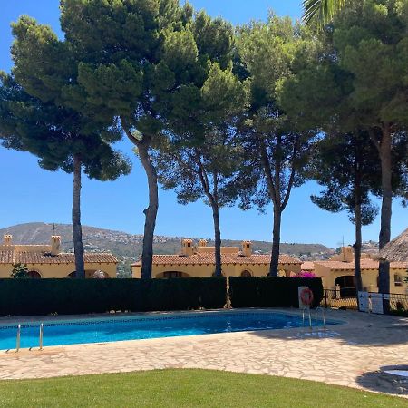 Apartamento Con Terraza En Complejo Con 2 Piscinas Apartment Moraira Exterior photo