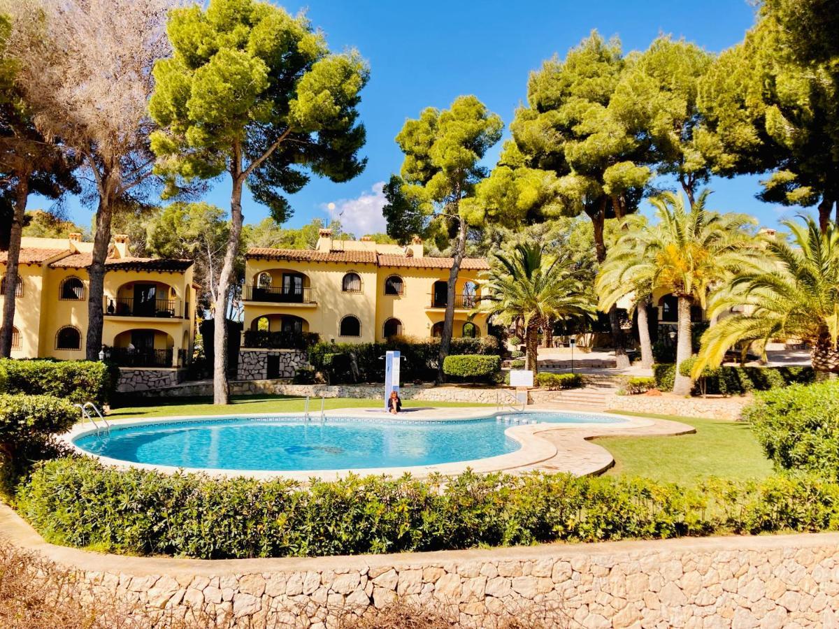 Apartamento Con Terraza En Complejo Con 2 Piscinas Apartment Moraira Exterior photo